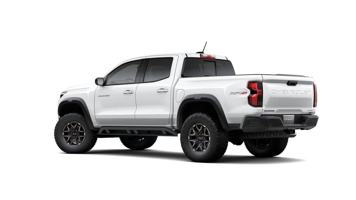 2026 Chevrolet Colorado - Image 3