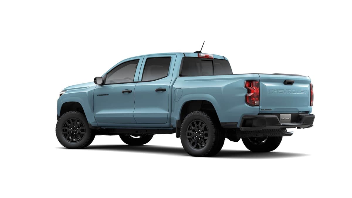 2026 Chevrolet Colorado - Image 3