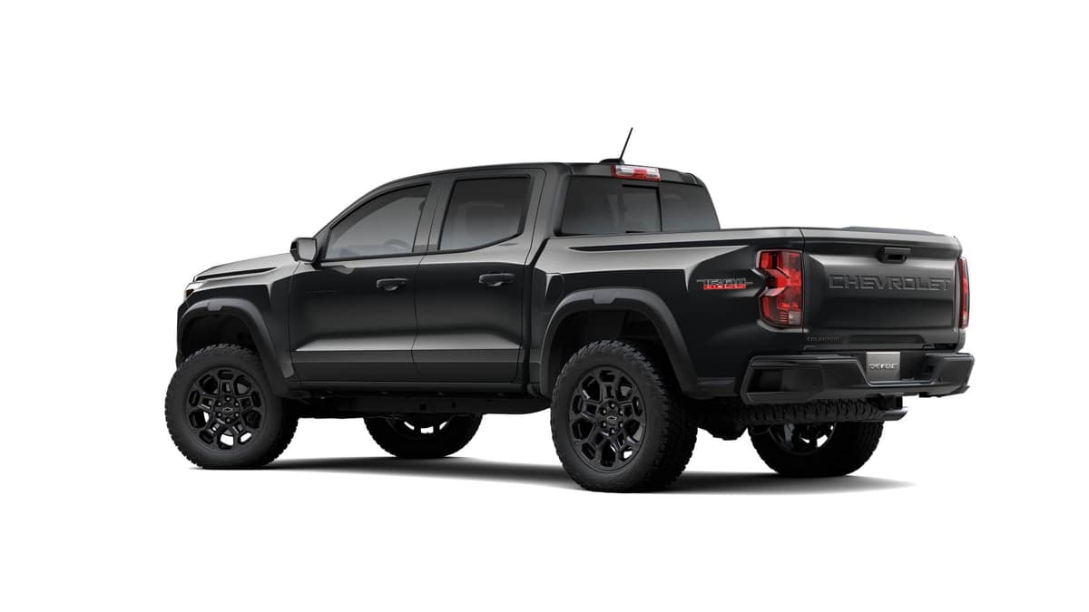 2026 Chevrolet Colorado - Image 2