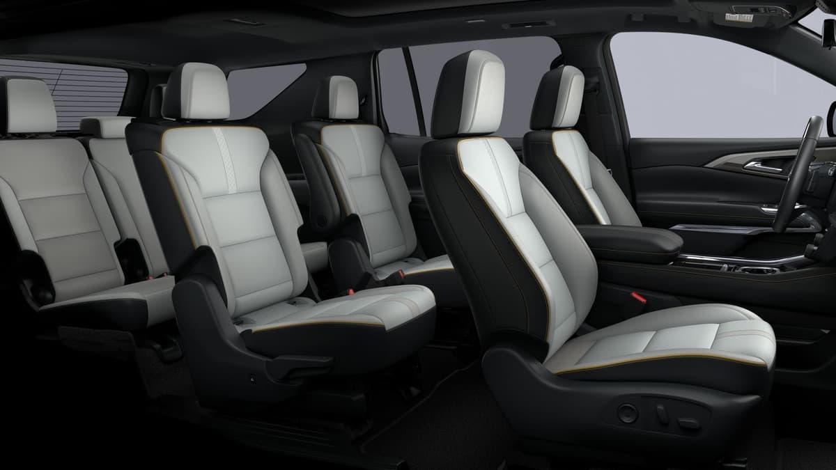 2026 Chevrolet Traverse - Image 30