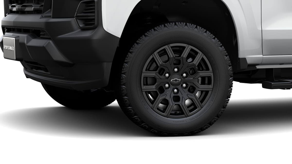 2026 Chevrolet Colorado - Image 3