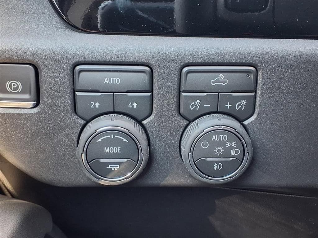 2026 Chevrolet Silverado 1500 - Image 9