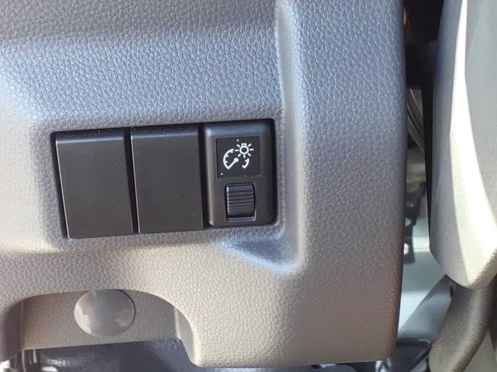 2025 Chevrolet Low Cab Forward 5500 XD - Image 9