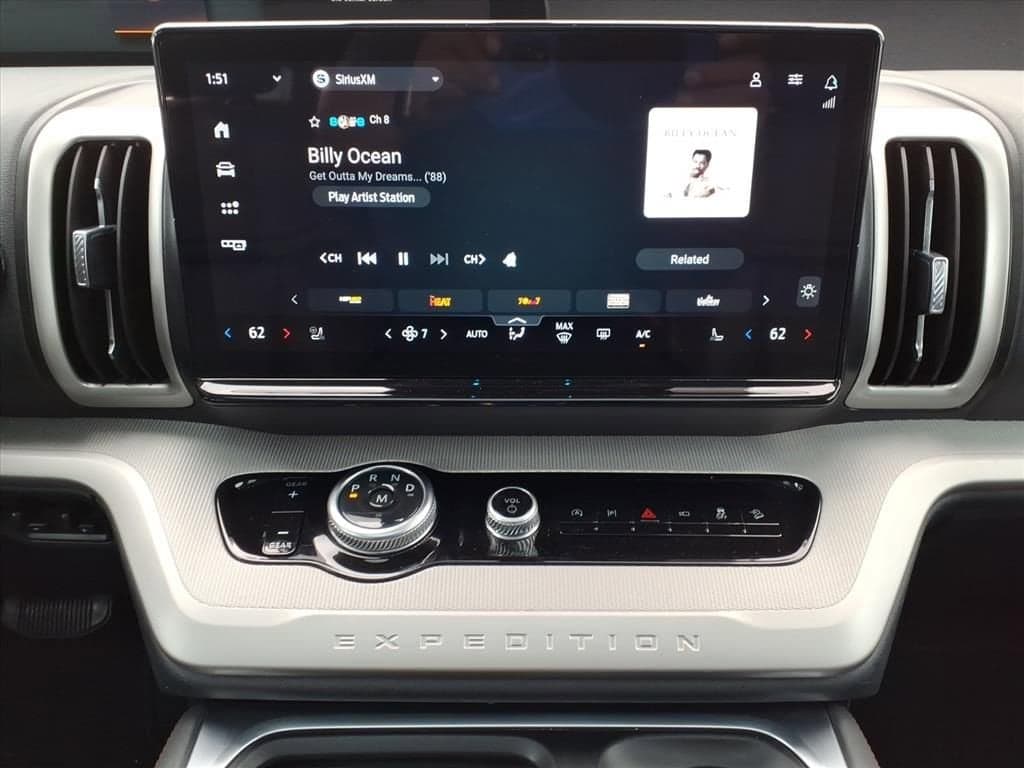 2025 Ford Expedition - Image 29