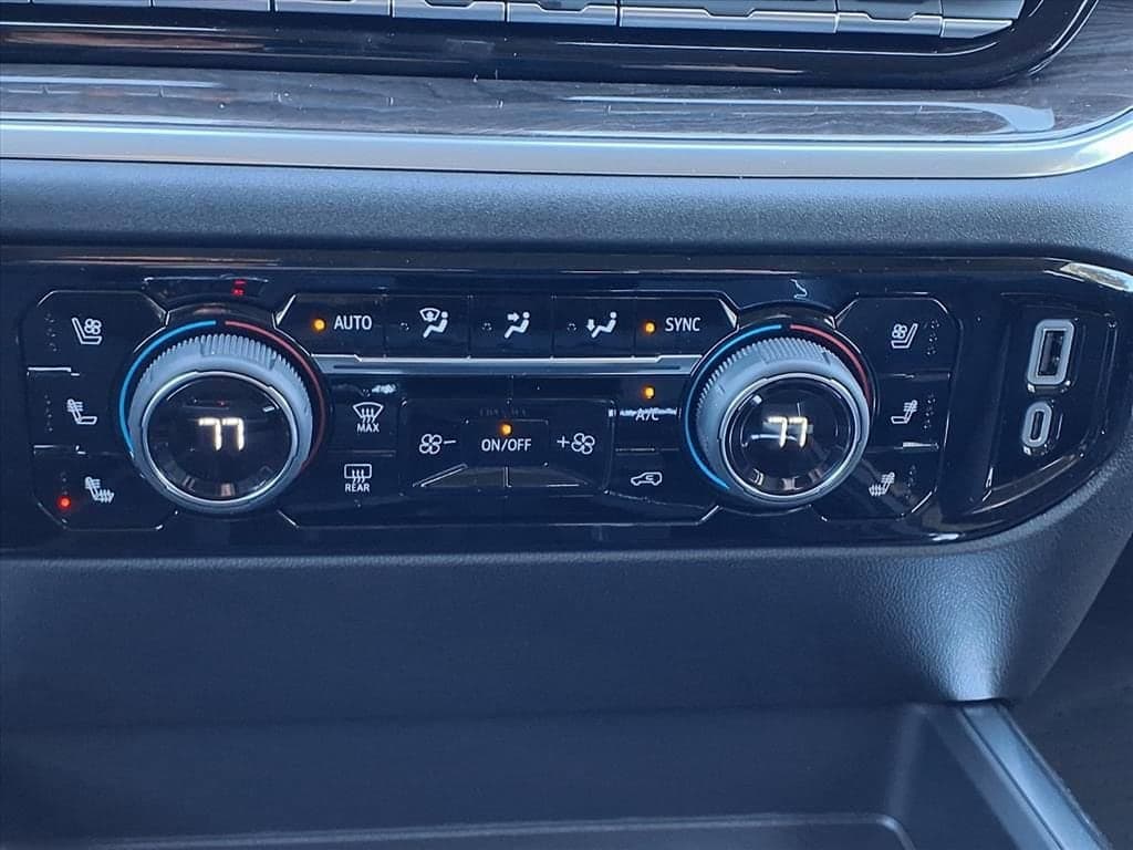 2026 Chevrolet Silverado 1500 - Image 18