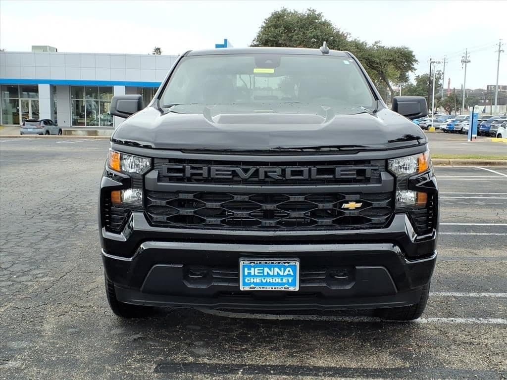 2026 Chevrolet Silverado 1500 - Image 2