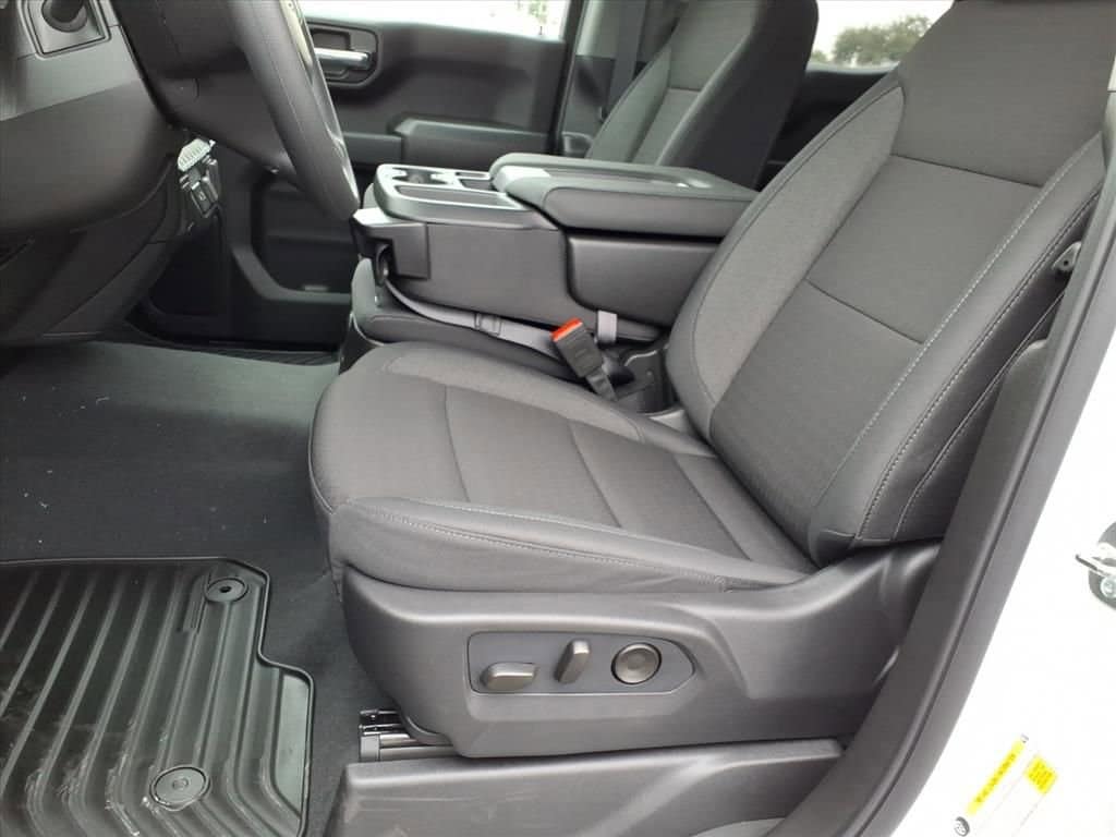 2026 Chevrolet Silverado 1500 - Image 9