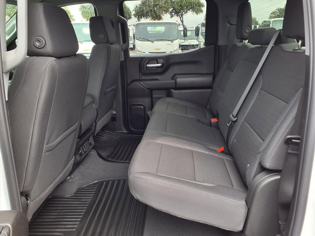 2026 Chevrolet Silverado 1500 - Image 7