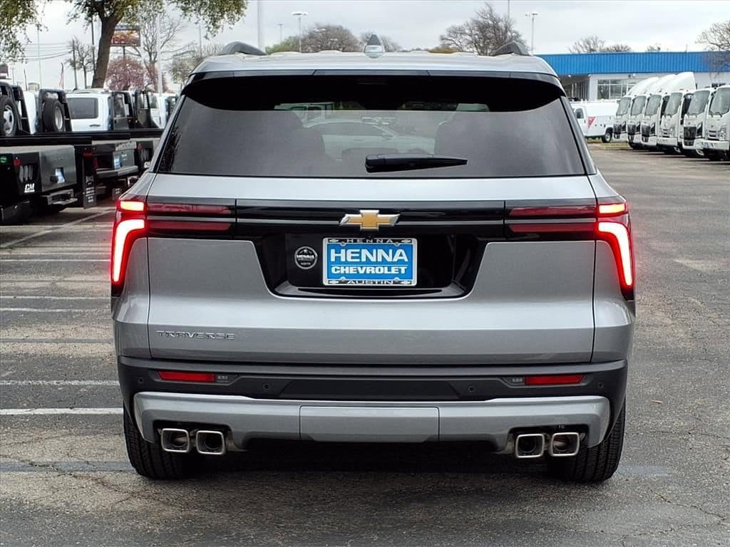 2026 Chevrolet Traverse - Image 6