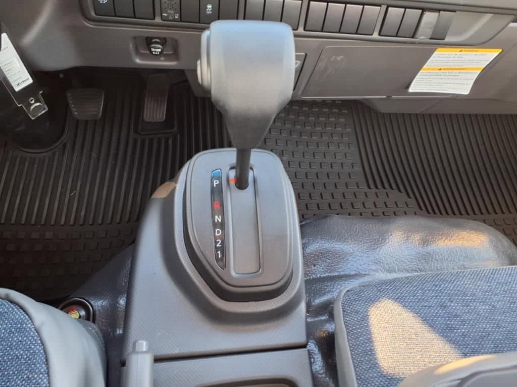 2025 Chevrolet Low Cab Forward 5500 XD - Image 8