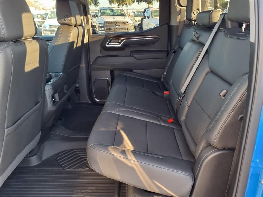 2026 Chevrolet Silverado 1500 - Image 7