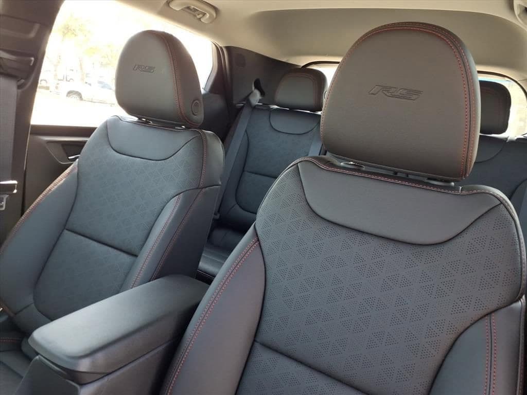 2027 Chevrolet Bolt - Image 16