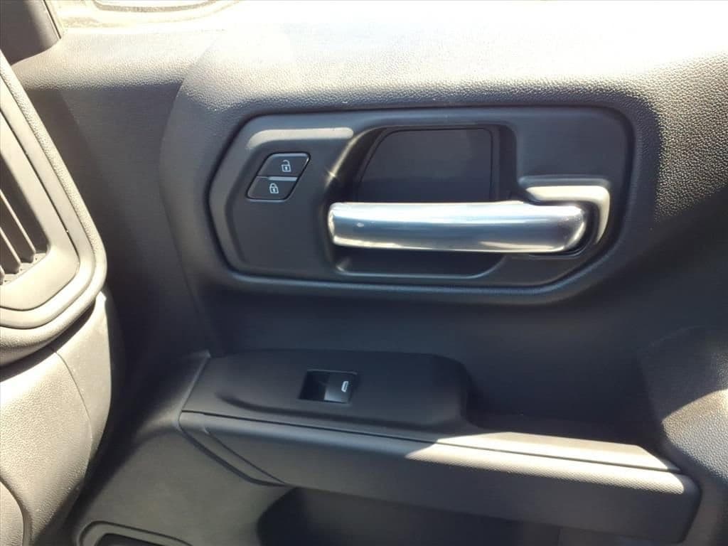2026 Chevrolet Silverado 1500 - Image 23