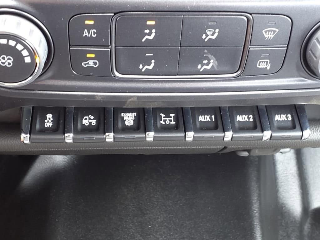 2024 Chevrolet Silverado 6500 HD - Image 12