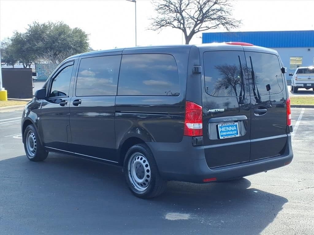 2019 Mercedes-Benz Metris Passenger Van - Image 10