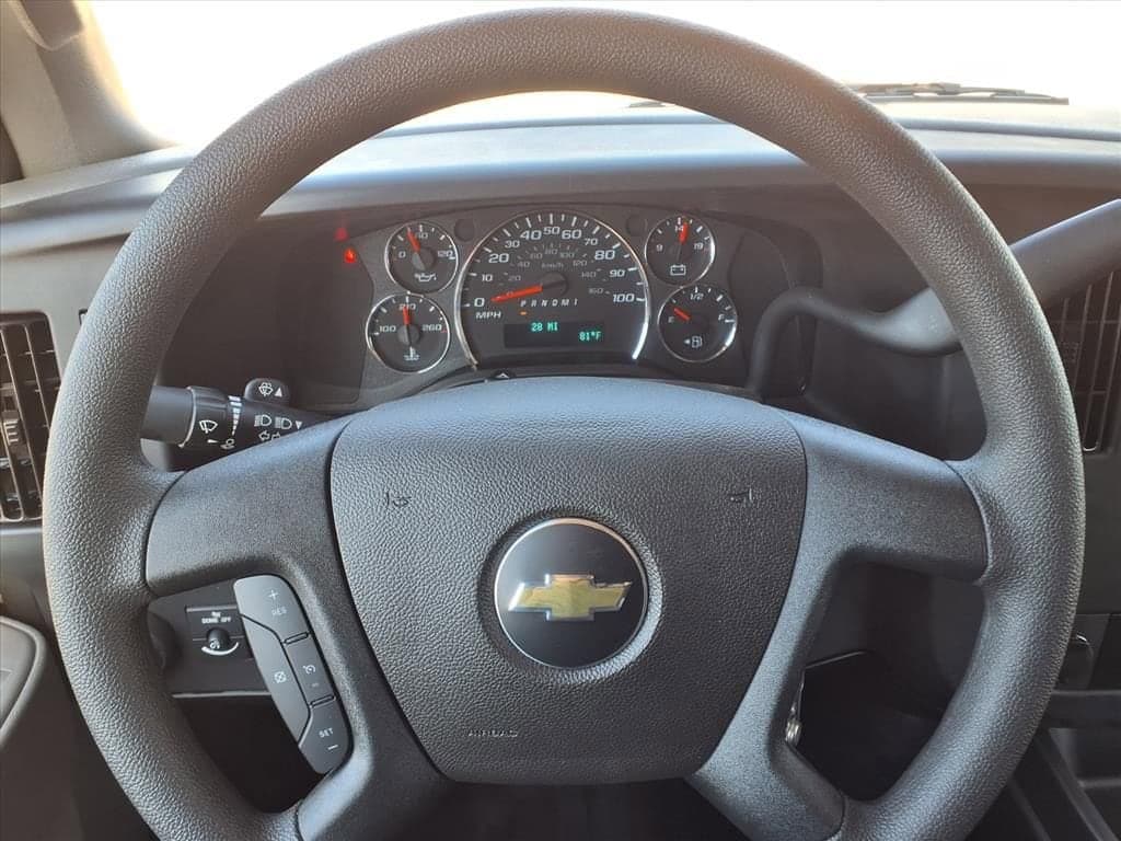 2025 Chevrolet Express Cutaway 3500 - Image 20