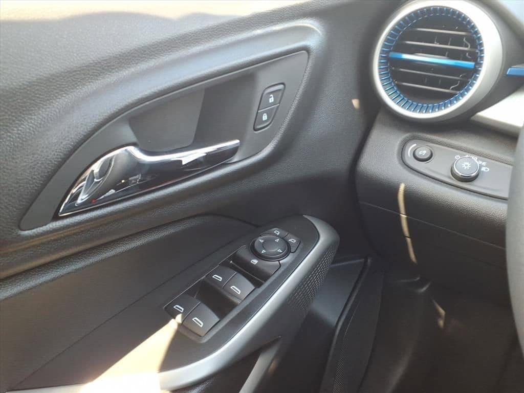 2026 Chevrolet Trax - Image 20