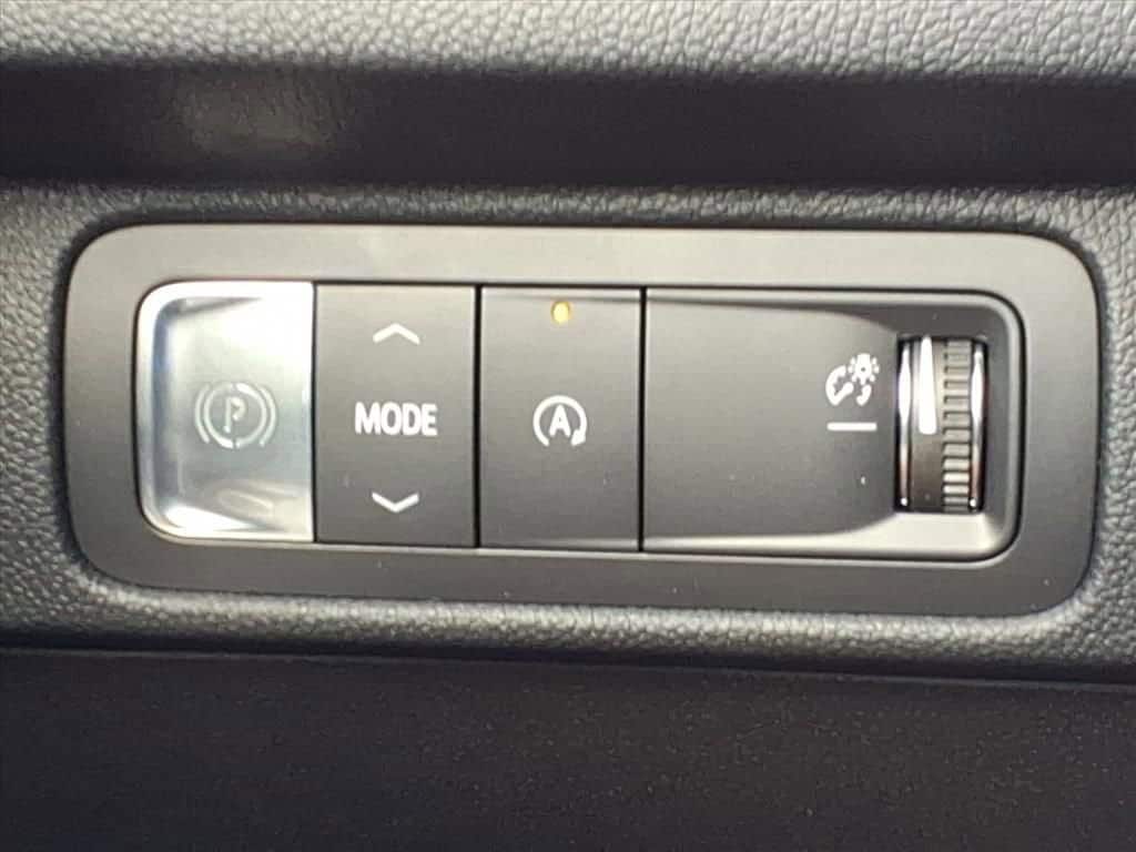 2026 Chevrolet Traverse - Image 22