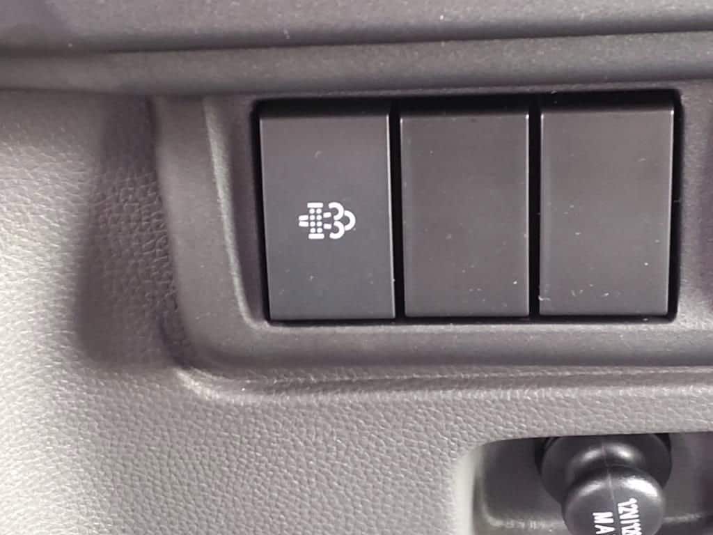 2025 Chevrolet Low Cab Forward 5500 XD - Image 12