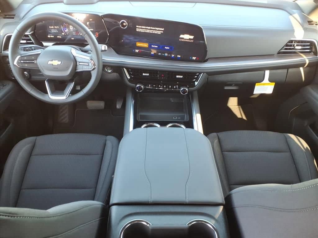 2026 Chevrolet Suburban - Image 14