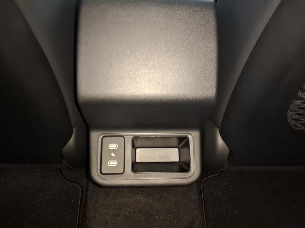 2025 Kia K4 - Image 21