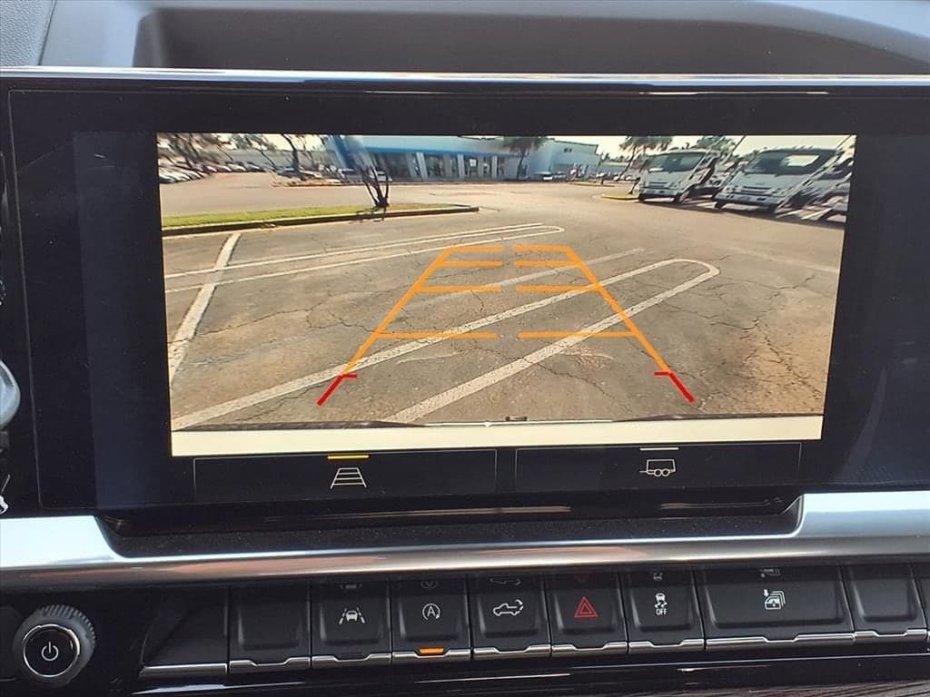 2026 Chevrolet Silverado 1500 - Image 13