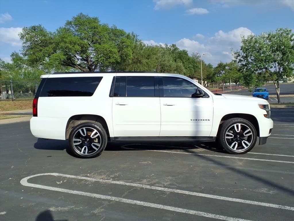 2019 Chevrolet Suburban - Image 6