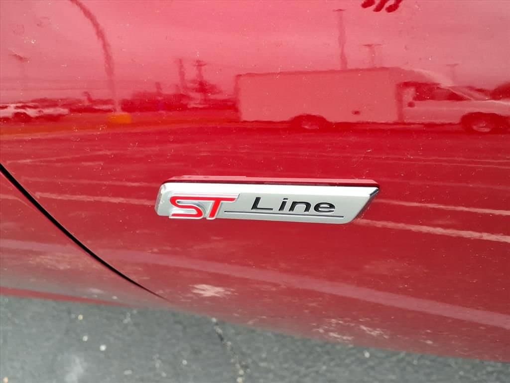 2025 Ford Escape - Image 9