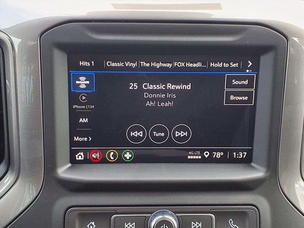 2026 Chevrolet Silverado 1500 - Image 11