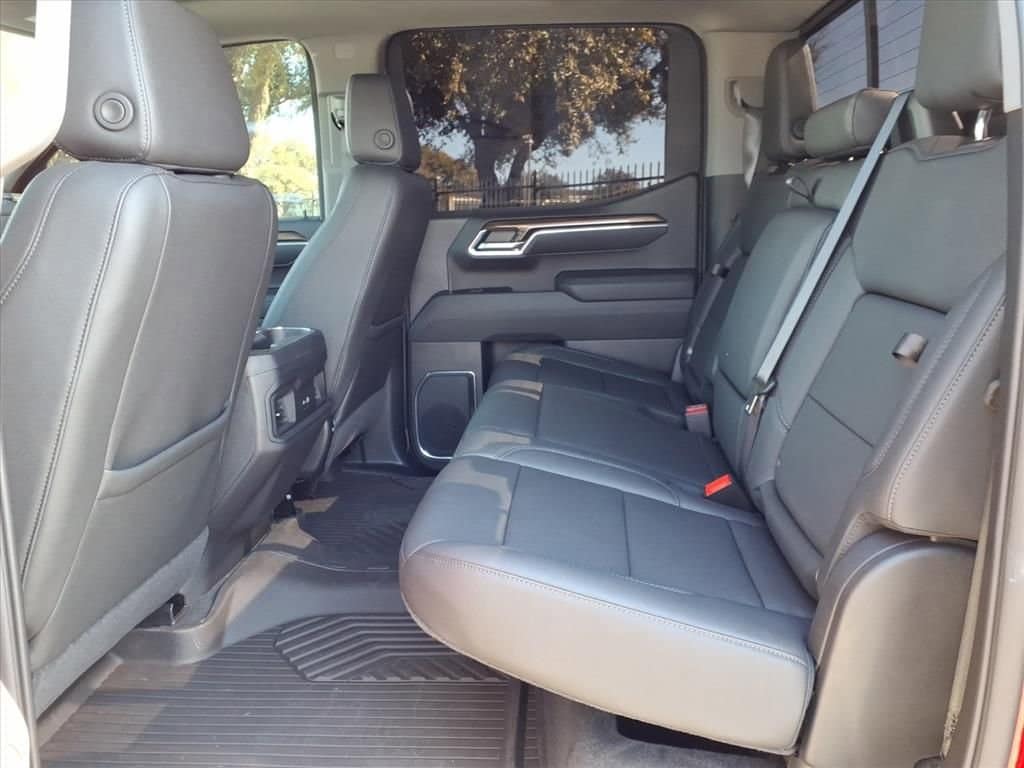 2026 Chevrolet Silverado 1500 - Image 23