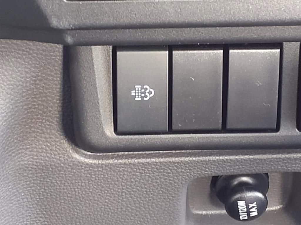 2025 Chevrolet Low Cab Forward 5500 XD - Image 13