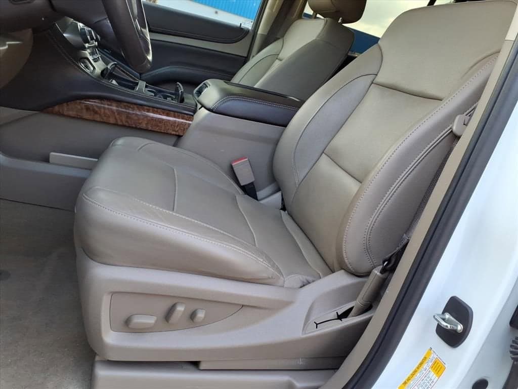 2019 Chevrolet Suburban - Image 14