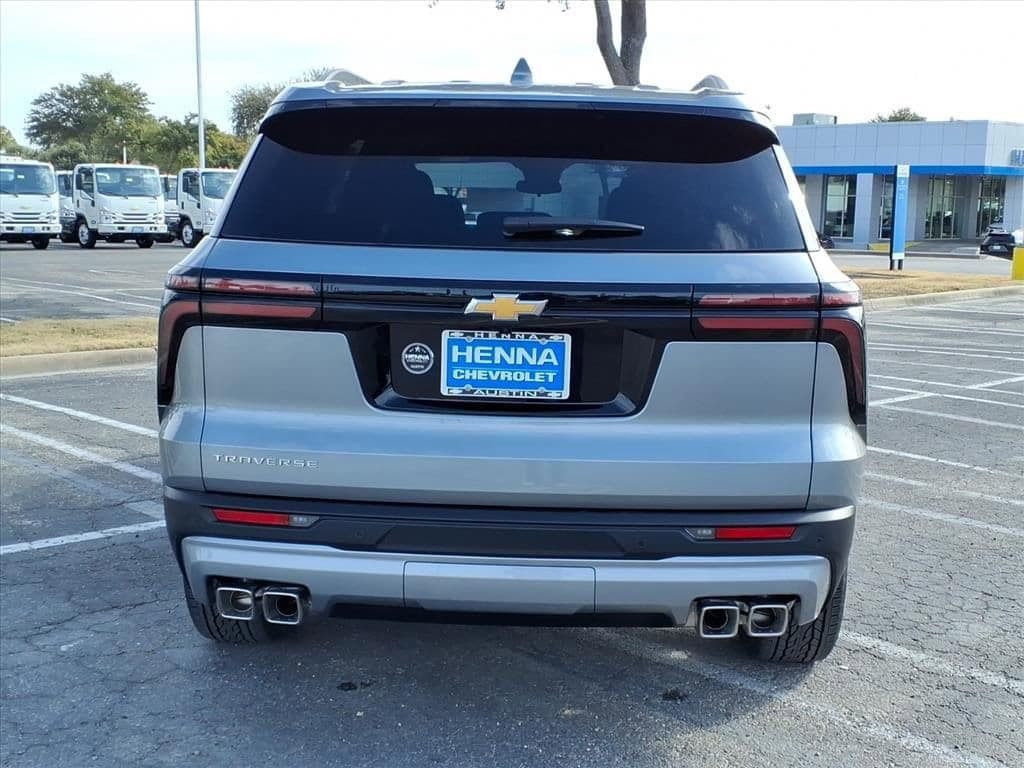 2026 Chevrolet Traverse - Image 7