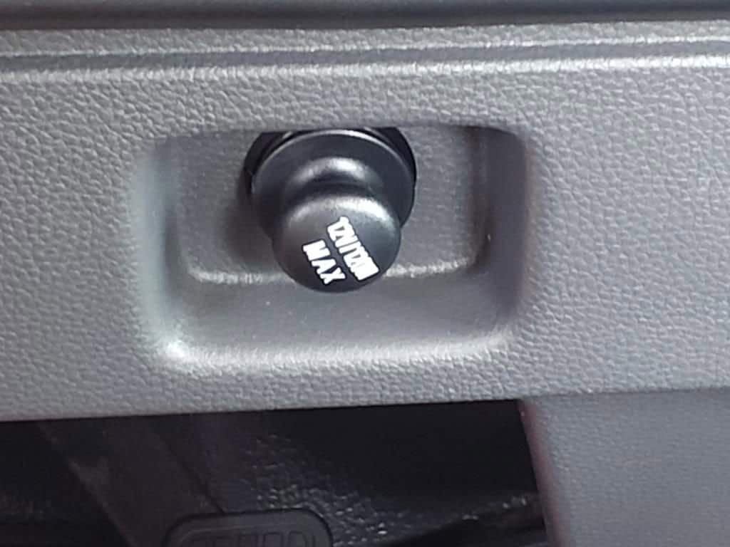 2025 Chevrolet Low Cab Forward 5500 XD - Image 16