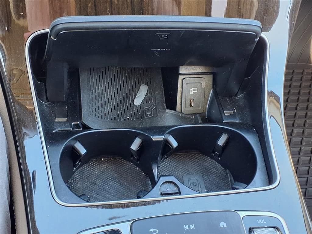 2021 Mercedes-Benz GLC - Image 22