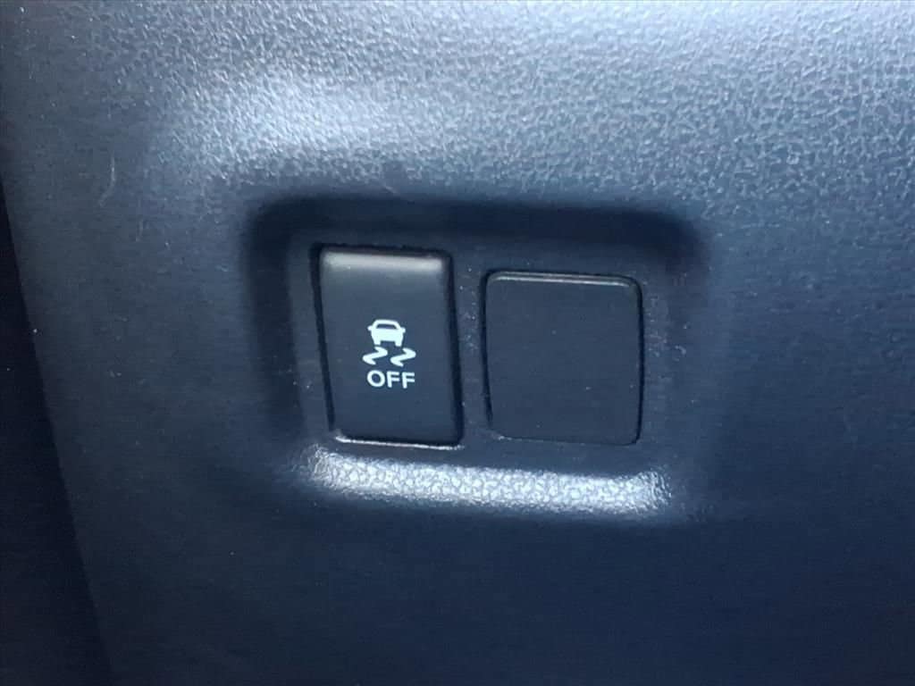 2018 Nissan Versa Sedan - Image 26