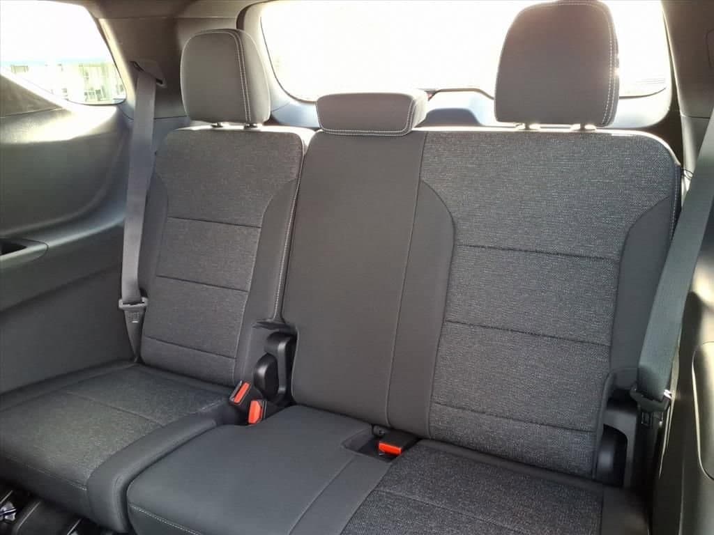 2026 Chevrolet Traverse - Image 13