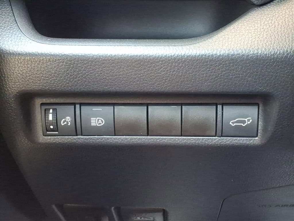 2021 Toyota RAV4 - Image 29