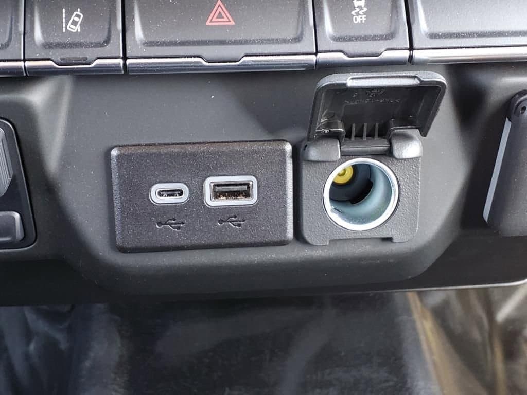 2024 Chevrolet Silverado 3500 HD Chassis Cab - Image 16