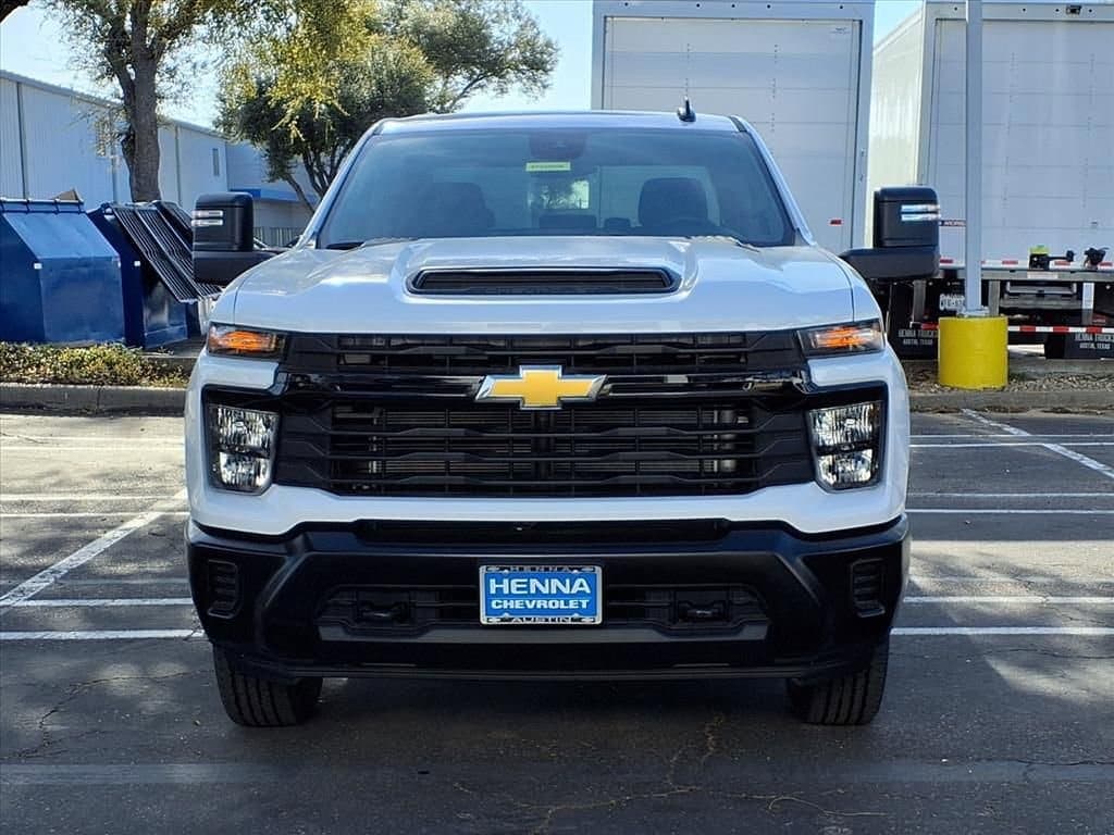 2026 Chevrolet Silverado 2500 HD - Image 2