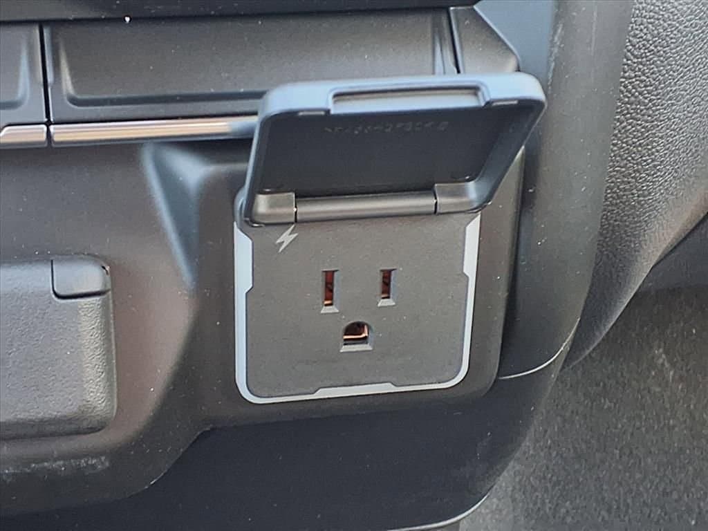 2026 Chevrolet Silverado 1500 - Image 17