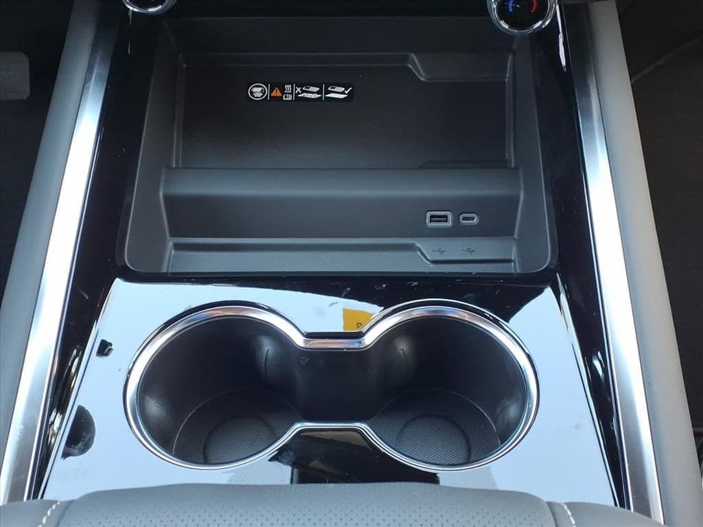 2026 Chevrolet Tahoe - Image 20