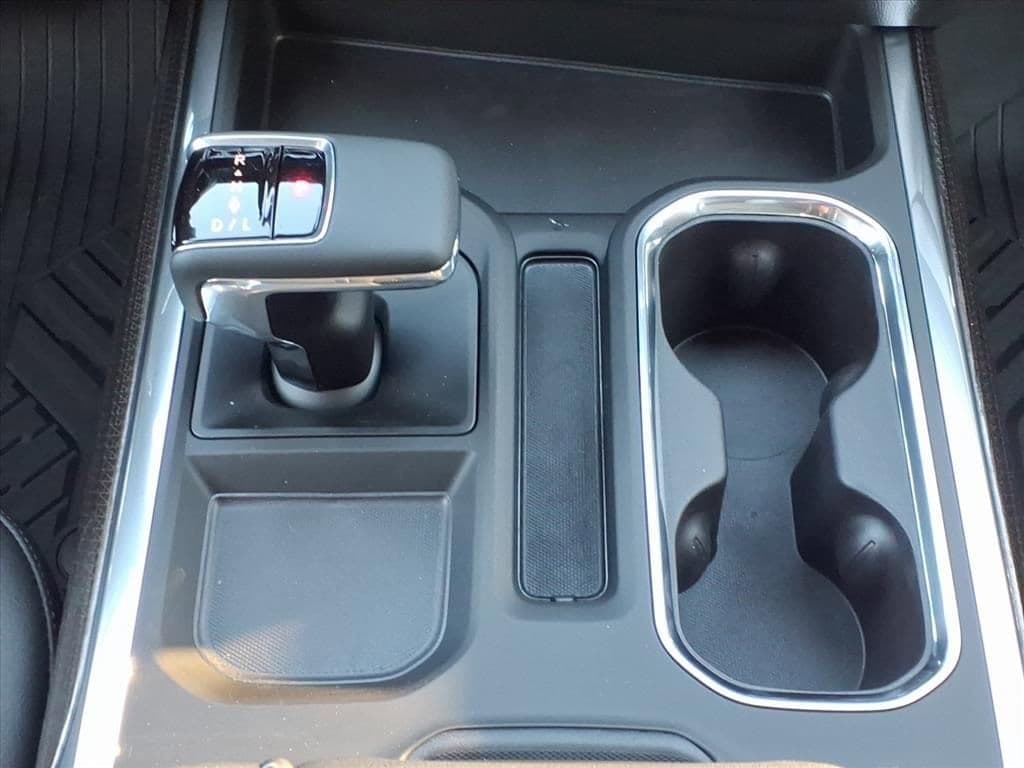 2026 Chevrolet Silverado 1500 - Image 19