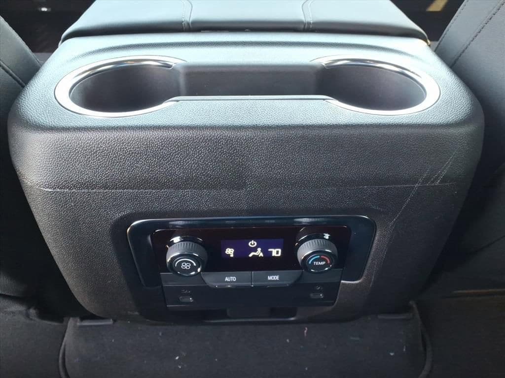 2026 Chevrolet Suburban - Image 13