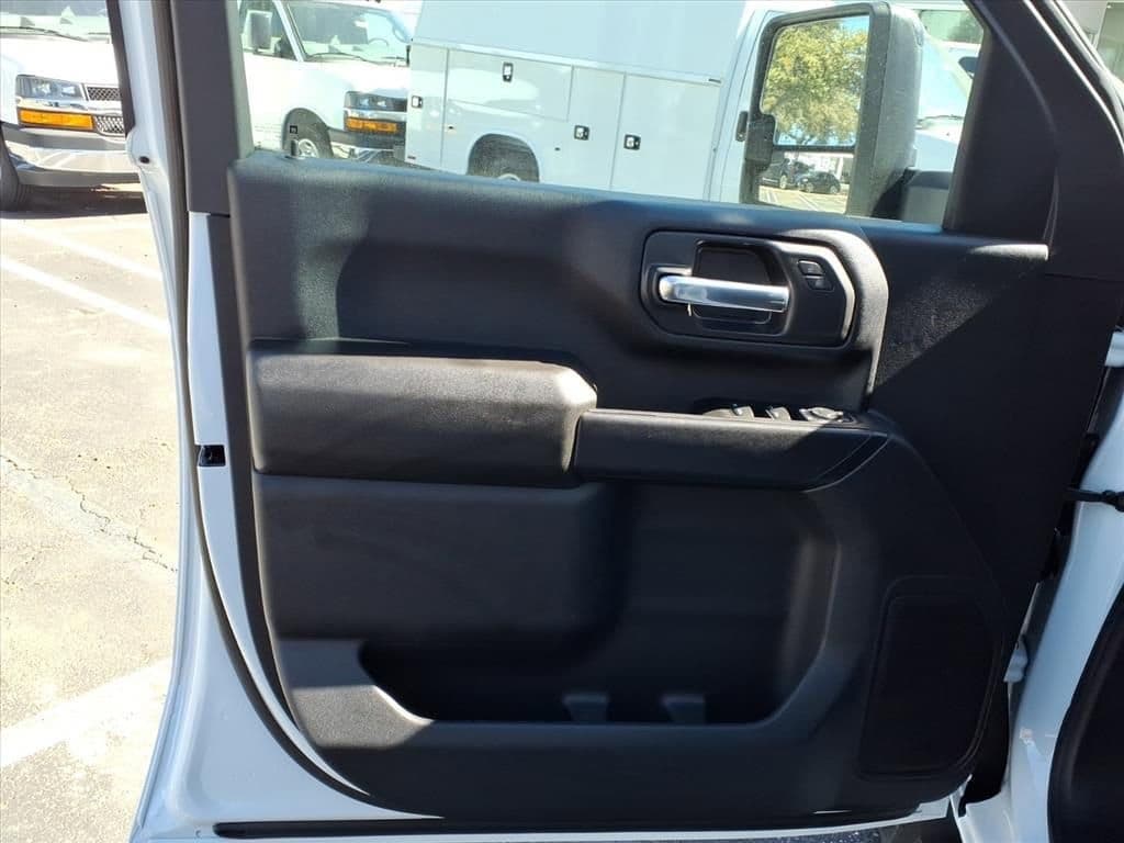 2026 Chevrolet Silverado 2500 HD - Image 13