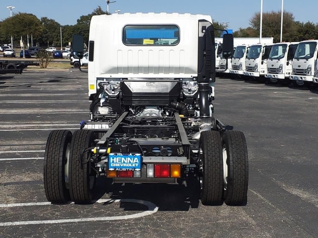 2025 Chevrolet Low Cab Forward 5500 XD - Image 5