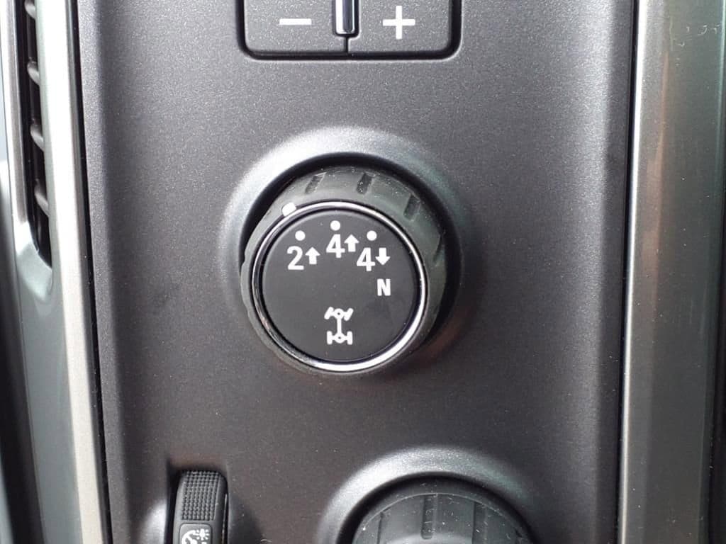 2024 Chevrolet Silverado 5500 HD - Image 11