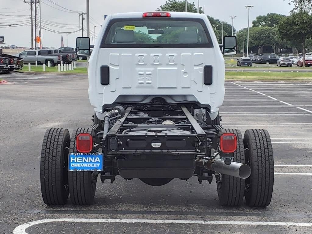 2024 Chevrolet Silverado 5500 HD - Image 5