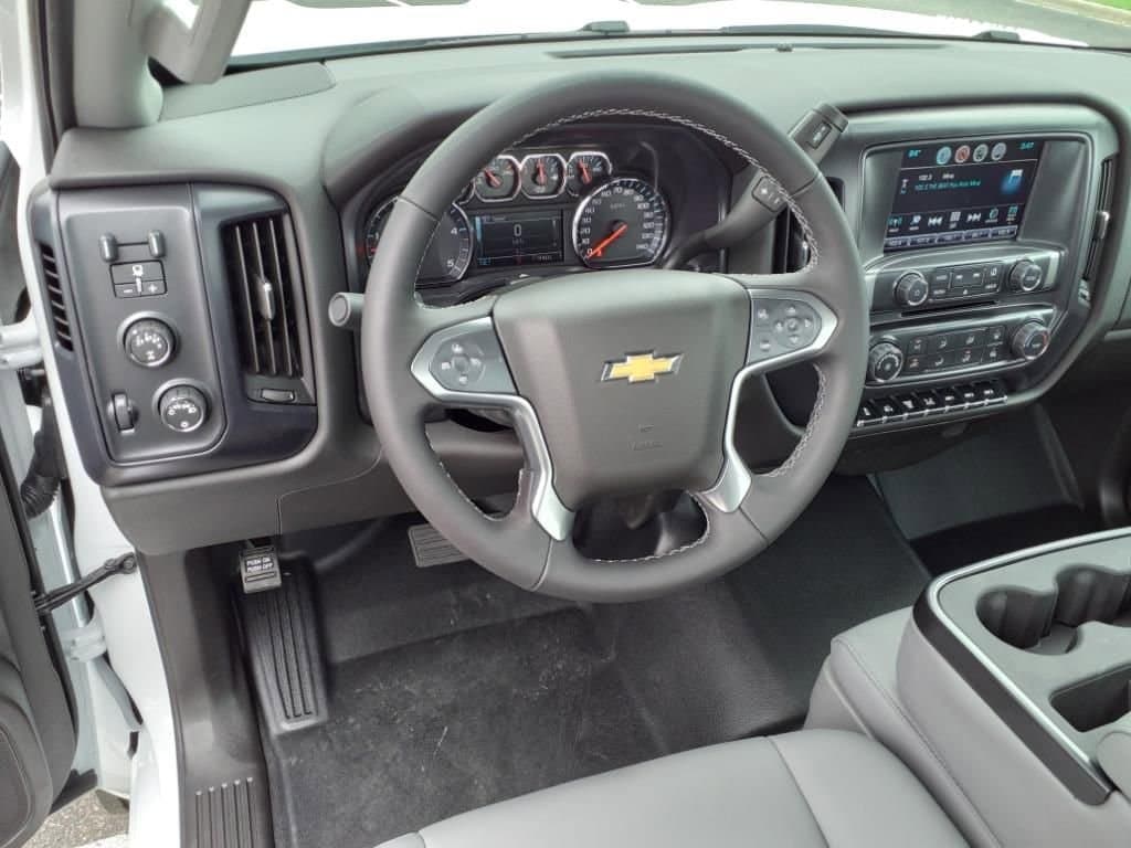 2024 Chevrolet Silverado 5500 HD - Image 7