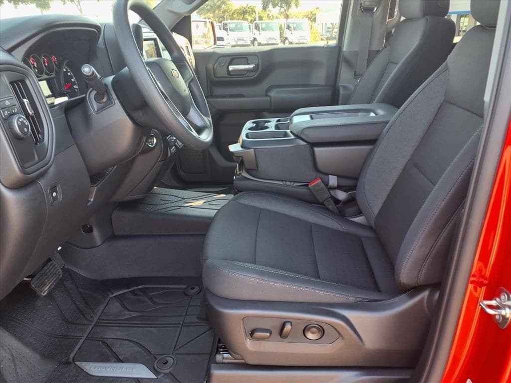 2026 Chevrolet Silverado 1500 - Image 6